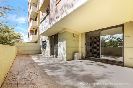 Modern 2 bedroom unit - Photo 2