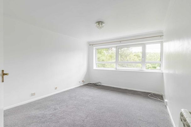 2 bed Flat for rent - Photo 1