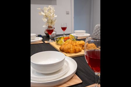 2 Bed Flat, Nottingham, NG7 - Photo 5