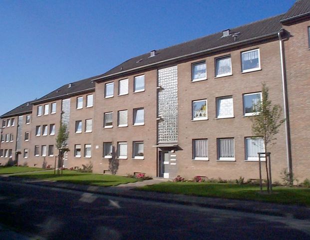 Wir renovieren für Sie! Gemütliche 3-Zimmer-Wohnung mit Balkon in MG-Rheindahlen - Foto 1