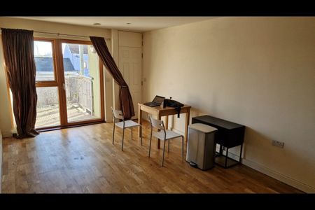 2 Bed Flat, Ducrow Court, BS2 - Photo 4