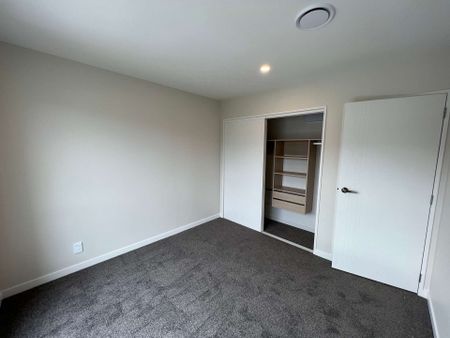 Four Bedrooms | Mt Wellington - Photo 3