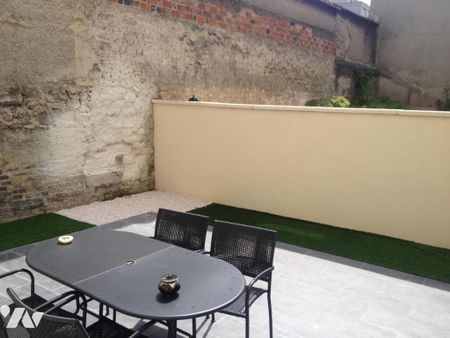 Appartement type 3 avec terrasse proche de la Gare - Photo 3