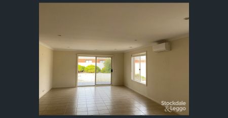 4 BEDROOM FAMILY HOME IN SOUTH SHEPPARTON - Photo 5