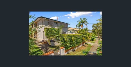Located in the heart of East Brisbane ! - Photo 5