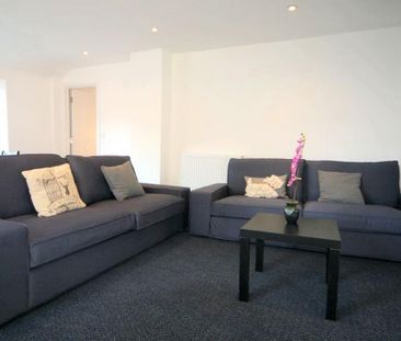 1 bedroom in a house share to rent - Photo 1