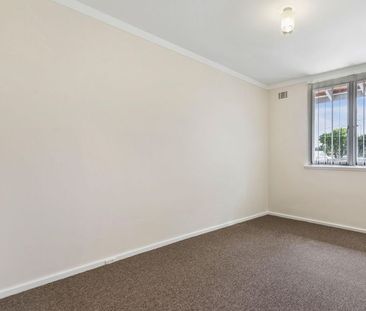 28 Scanlon Way, Lockridge WA 6054 - Townhouse For Rent | Domain - Photo 2