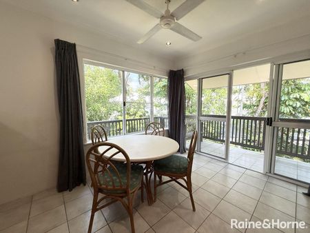 2 BEDROOM : 1 BATHROOM : FULLY FURNISHED : POOL - Photo 4