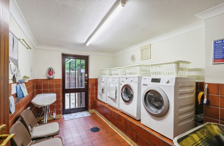 1 bedroom property to rent - Photo 3