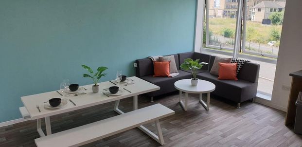 1 bedroom in a flat share to rent - Photo 1