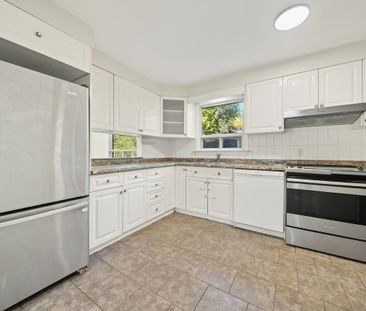 For Lease - 78 Harold Street Unit# Main, Brampton, Ontario - Photo 3