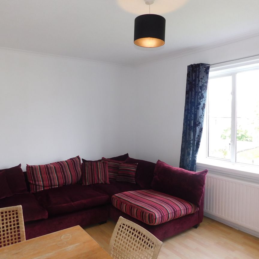 Carrick Knowe Gardens, Edinburgh, EH12 7EY - Photo 1