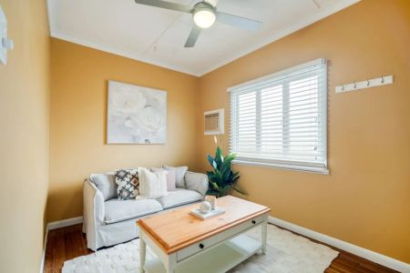 Timeless Charm with Modern Comfort - Castle Hill Views - Photo 5