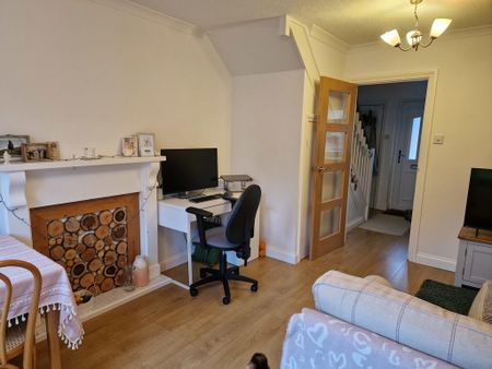 2 bedroom terraced house to rent - Photo 5