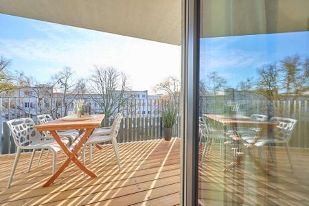 Cosmo Berlin - Erstbezug im Weitlingkiez mit EBK und Duschbad zum 01.02.2026 - Photo 4