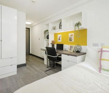 1 bedroom in a flat share to rent - Photo 4