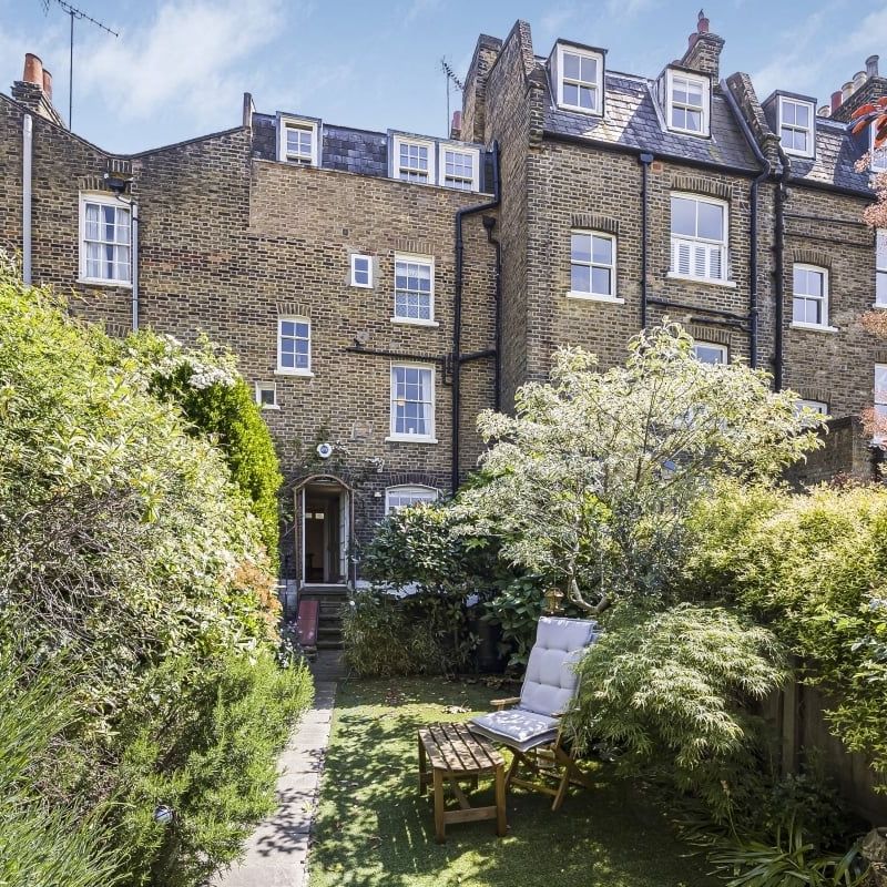 4 bedroom terraced house to rent - Photo 1