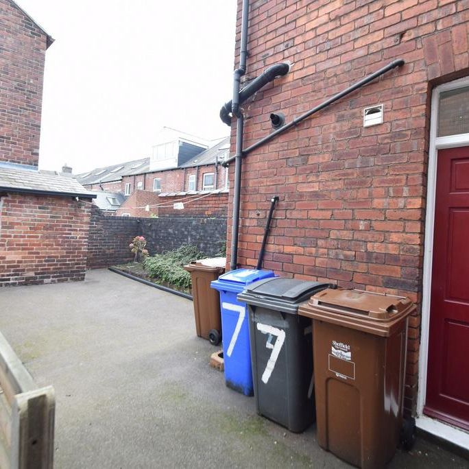 4 bedroom house share to rent - Photo 1