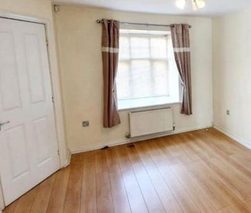 4 bedroom terraced house to rent - Photo 1