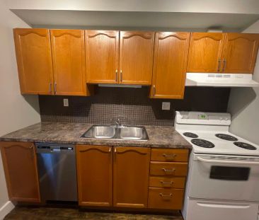 190 Stanley Ave. — 1 Bedroom - Photo 6