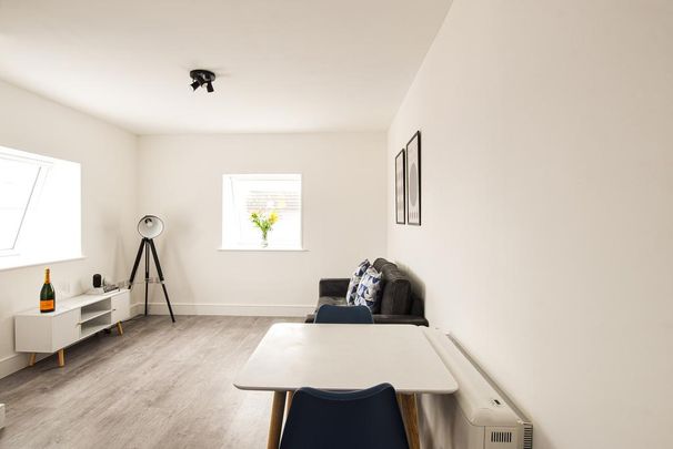 1 bedroom flat to rent - Photo 1
