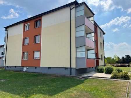 Erstbezug nach Sanierung! Gepflegte 3-Zimmer-Balkonwohnung mit Parkplatz, in thermisch saniertem Haus - WG geeignet - Foto 4