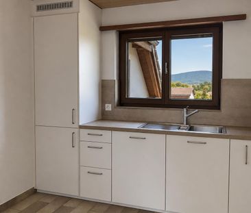 Helle 3.5-Zimmer-Dachwohnung mit Balkon und Weitsicht - Photo 2