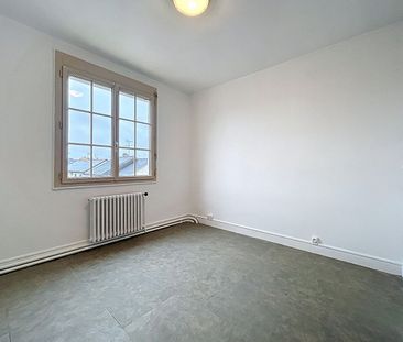 Location maison 5 pièces, 110.71m², Bécon-les-Granits - Photo 5