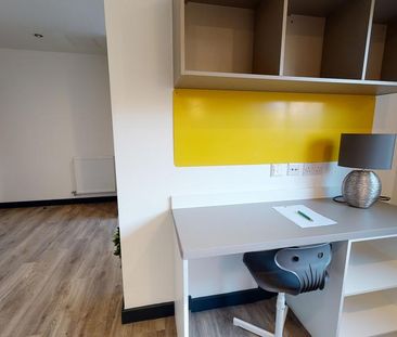 Studio to rent - Photo 6