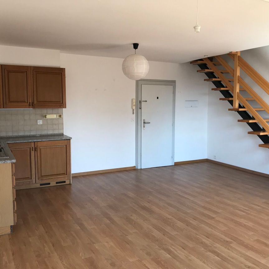 Rue de la Préfecture 7, duplex de 2,5 pces à louer - Foto 1