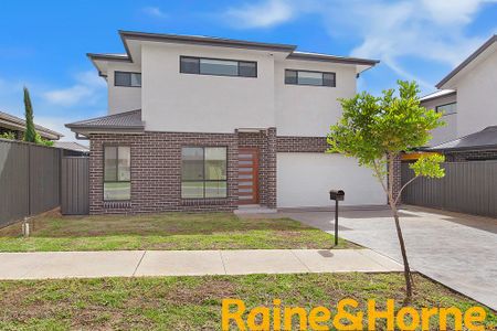 23 Atlantis Crescent, Gregory Hills, NSW 2557 - Photo 5