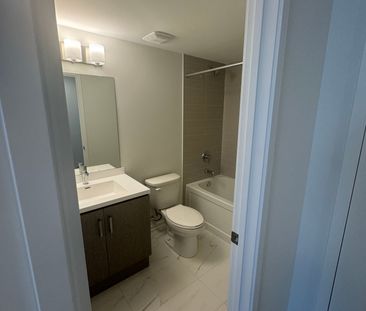 For Lease - 130 Honeycrisp Crescent Unit# TH 310, Vaughan, Ontario - Photo 5
