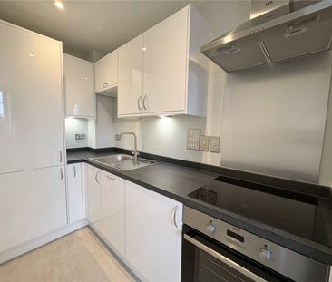 Brunswick Road, Deepcut, Camberley, Hampshire, GU16 - Photo 3