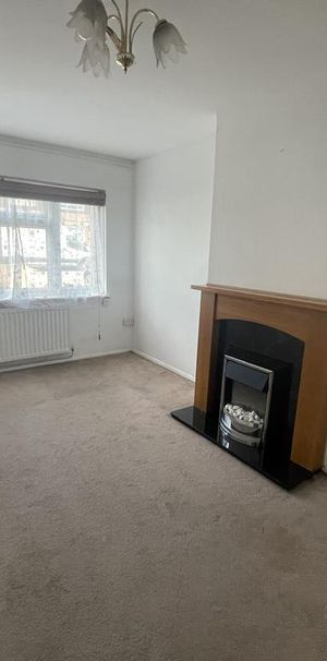 2 bedroom ground floor maisonette to rent - Photo 1