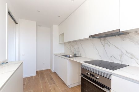 Piso de alquiler en Joan Miro, Finestrelles - Photo 3