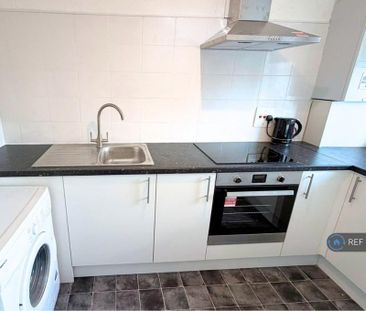 1 bedroom flat to rent - Photo 6