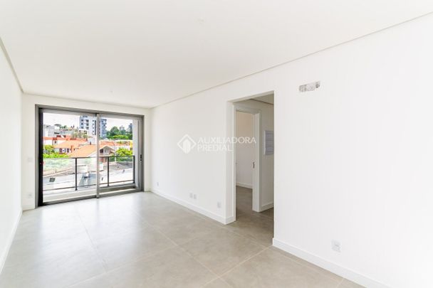 Apartamento com 2 quartos e 89m² para alugar em Chácara das Pedras, Porto Alegre. - Photo 1