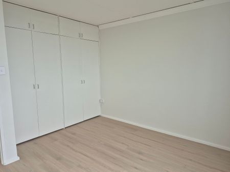 Oceanfront 2-Bedroom Unit – Prime Blue Bay Location! - Photo 4