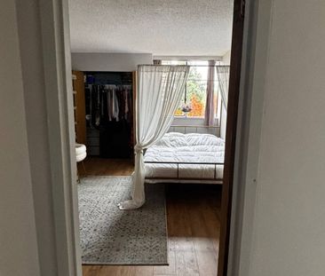 904-9521 Cardston Court, Burnaby - Photo 4