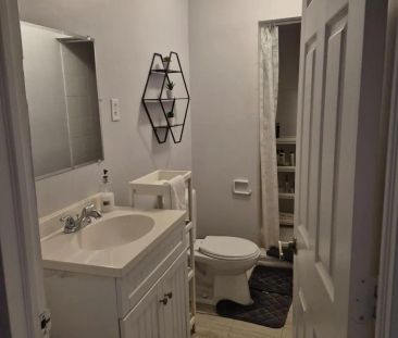 3072 CAULFIELD CRESCENT - Photo 3