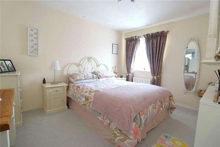 Floriston Gardens, New Milton, BH25 - Photo 2