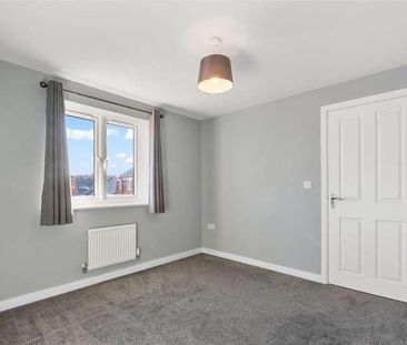 St Johns Grange Mullarkey Drive, Lichfield, WS14 - Photo 4