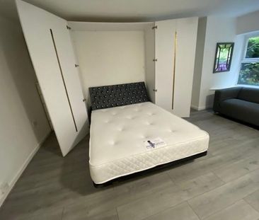 1 bedroom Flat To Let - Photo 4