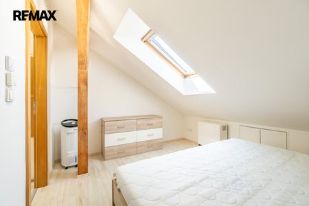 Pronájem bytu 2+kk v osobním vlastnictví 40 m², Praha 8 - Libeň - Фото 3