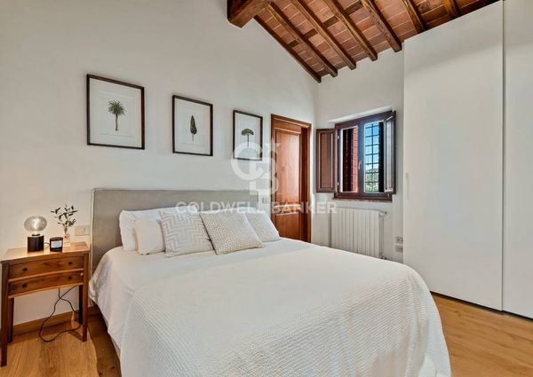 viale apua, Pietrasanta, Tuscany 55045