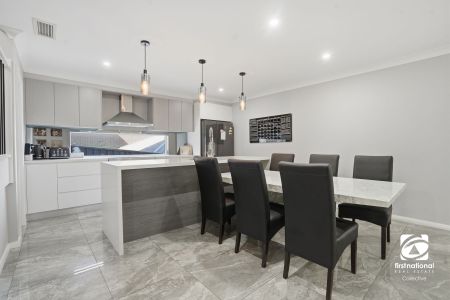 Spacious & Beautifully Finished Family Home in Prime Location - Photo 3