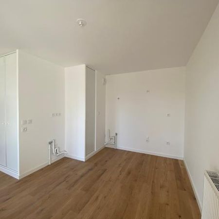 Location Appartement 2 pièces 47m² CAEN 14000 - Photo 3