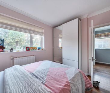 3 bedroom semi-detached house to rent - Photo 6