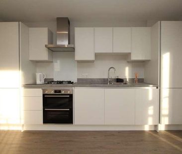 Opendale Road Burnham Buckinghamshire, SL1 - Photo 5