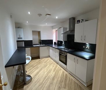 3 Bed Flat, Wethersfield Road, CH43 - Photo 6